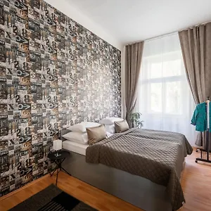  Apartmán - Karlin